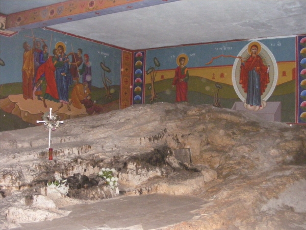 예루살렘 올리브산에 위치한 스데반 기념교회 아래 스데반 순교 기념 동굴. 